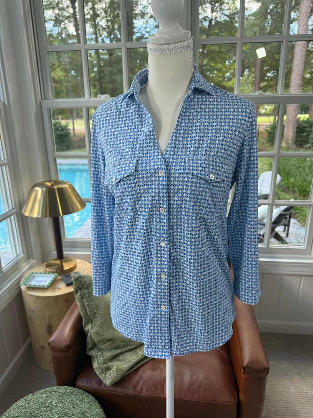 J. McLaughlin 3/4 Quarter Sleeve Button Up Blouse  Blue/White Size Small